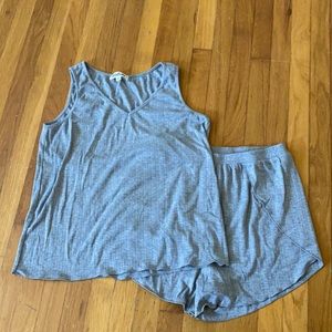 Listicle Loungewear Set size small